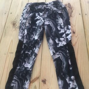 Marble black and white mesh leggings